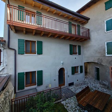 Casa Antico Borgo - Appartamento 1 Assenza di Brenzone Zewnętrze zdjęcie